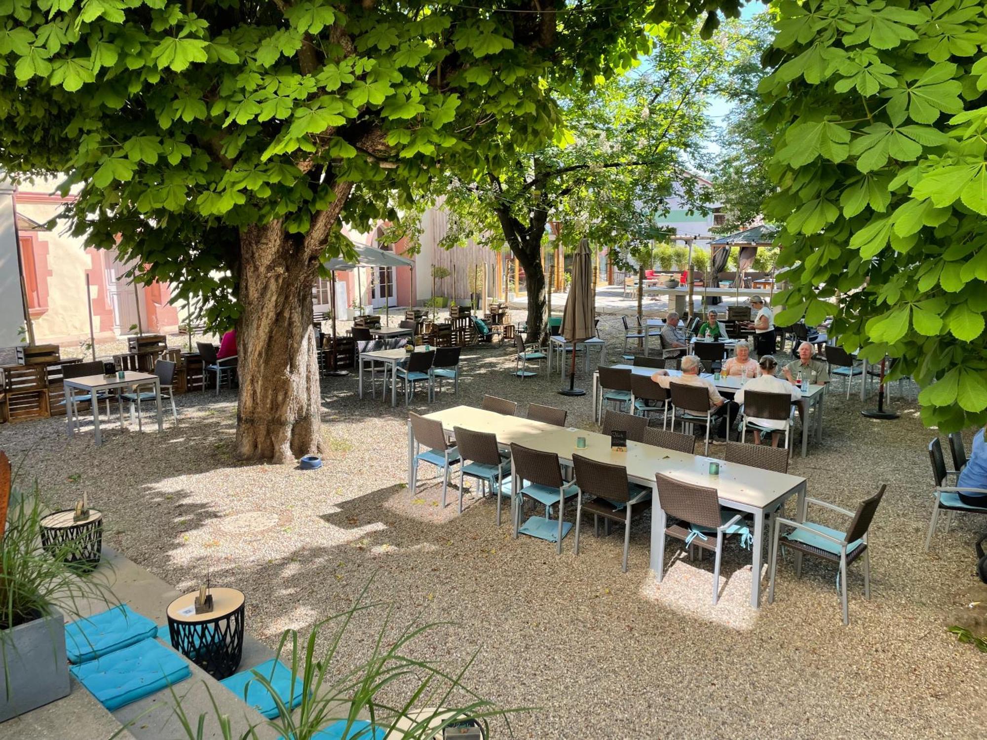 Zum Rayers Cafe-Restaurant & Boutique-Hotel Niederrotweil Exterior photo