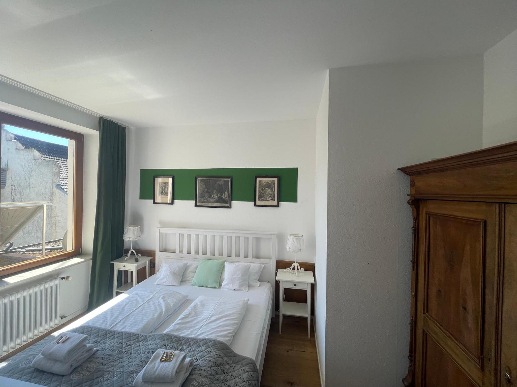 Zum Rayers Cafe-Restaurant & Boutique-Hotel Niederrotweil Room photo